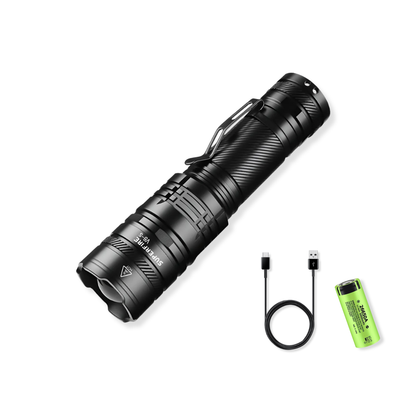 Lampe torche LED rechargeable puissante avec zoom et modes d’éclairage
